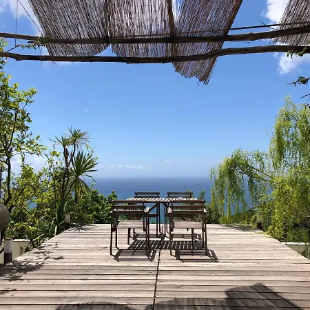 Oda ve Kahvaltı Casa Flora 2*