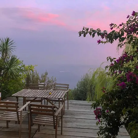 Bed & Breakfast Casa Flora 2*