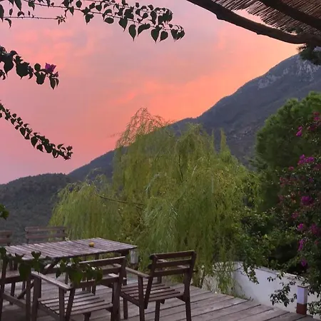 Bed and Breakfast Casa Flora 2*